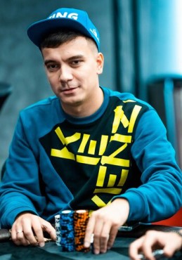 Александр Зубов тренер по покеру мтт
